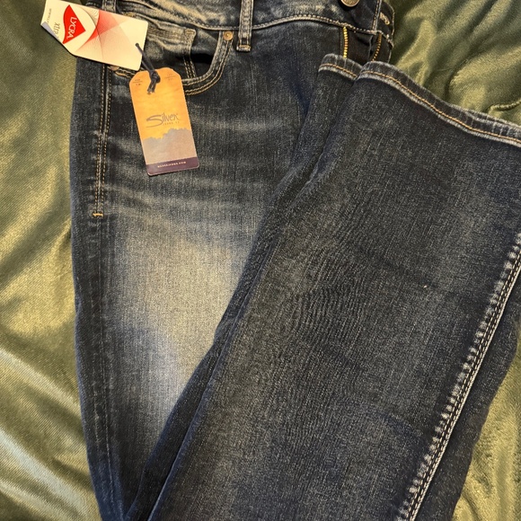 Silver Suki jeans - Picture 1 of 4